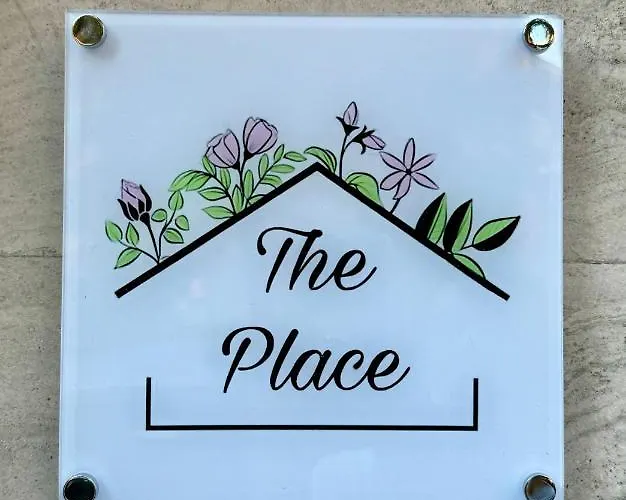 The Place بولونيا